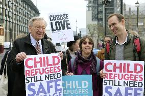 Campaign to support child refugees in Britain