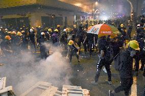 Fresh mass protest in Hong Kong