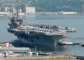 U.S. aircraft carrier enters Hokkaido port