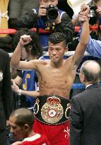 Kameda defends WBA light flyweight title against Landaeta