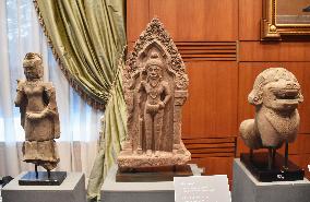 Thailand to return smuggled ancient artifacts to Cambodia