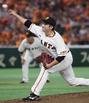 Baseball: Sugano throws gem as Giants close gap on BayStars