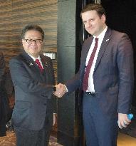 Japanese, Russian economic ministers in Osaka