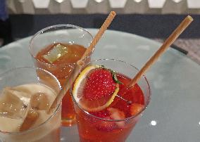 Tokyo hotel develops wooden straws