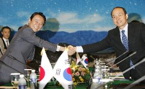 Aso, Song agree on sea zone talks in June