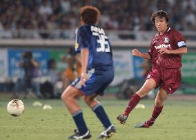 (1)Nakamura sparkles as Reggina win Yokohama friendly