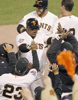 CORRECTED Giants take Game 1 of World Series
