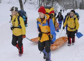 Police recover bodies of 4 men hit by avalanche in Gifu