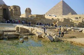 Egypt scientists say rising groundwater endangers monuments