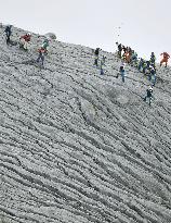 Search resumes for missing on Japan volcano