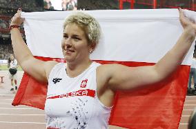 Anita Wlodarczyk wins women's hammer throw at world championships