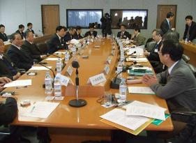 Japanese, Chinese academics begin history talks