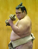 Kotoshogiku aims to earn promotion to yokozuna