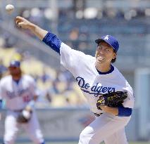 Maeda picks up 8th win as Dodgers beat Padres