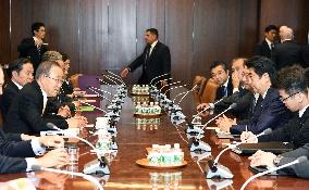 PM Abe seeks U.N. resolution against N. Korea