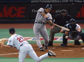 Yankees' Matsui goes 1-for-4 with 1 RBI against Twins