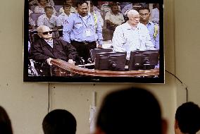 2 ex-Khmer Rouge leaders sentenced to life in prison