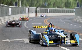 World's 1st Formula E season begins in Beijing