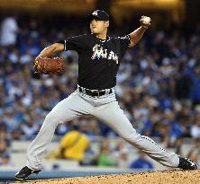 Chen gets 1st win as Marlins beat Dodgers