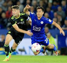 Soccer: Okazaki double not enough as Chelsea beat Leicester