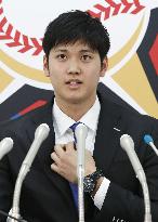 Baseball: Otani tells Fighters of intention to move to majors