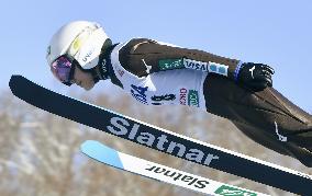 Ski jumping: Takanashi