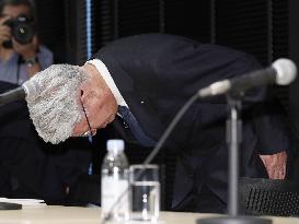 Kobe Steel CEO steps down over data fabrication scandal