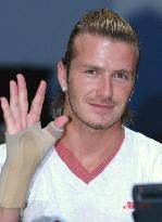 (3)England soccer star Beckham in Japan