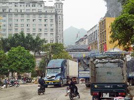 Road traffic heavy in Vietnamese city on border with China