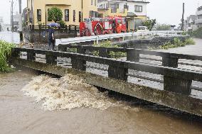 Heavy rain in southwestern Japan