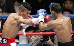 Kameda defends WBA light flyweight title against Landaeta