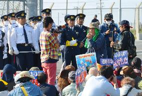 Okinawa people rally against U.S. base relocation