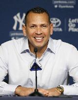 Rodriguez homers for 3,000th career hit