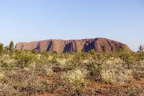 Permanent closure of Uluru climb