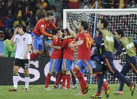 Spain beat Germany to reach World Cup final