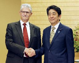 U.N. General Assembly chief meets with PM Abe