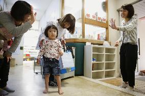 Parents worried as nurseries remain closed in quake-hit Kumamoto