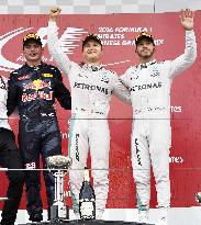 Rosberg wins Japanese GP as slow start costs Hamilton