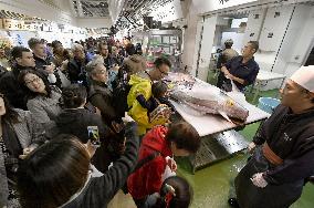 New commercial facility opens in Tsukiji