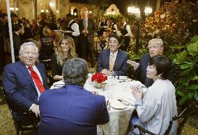 Trumps, Abes in Palm Beach