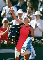 Tennis: Bacsinszky beaten in French Open semifinal