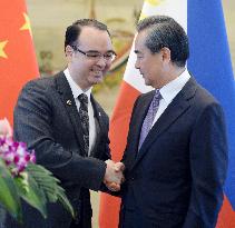 China to continue supporting Philippines' fight against terrorism