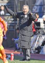 Soccer: Vissel Kobe fire manager Nelsinho