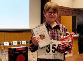 Aomori 13-year-old wins Japan spelling bee with 'snood'
