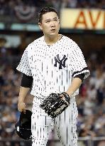 Tanaka keeps Yankees alive in ALDS