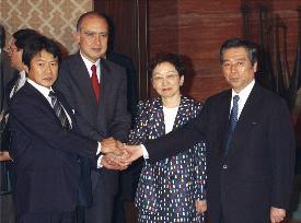 Japan, Mexico continue last-ditch FTA talks