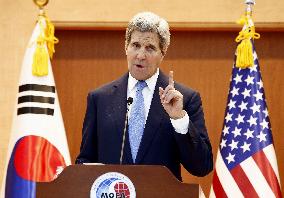U.S. Secretary of State Kerry meets press in Seoul