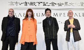 Artist Yokoo, 3 other World Culture Award recipients pose for photos