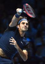Federer beats Djokovic in ATP world tour finals