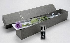 'Blue' rose perfume from Suntory